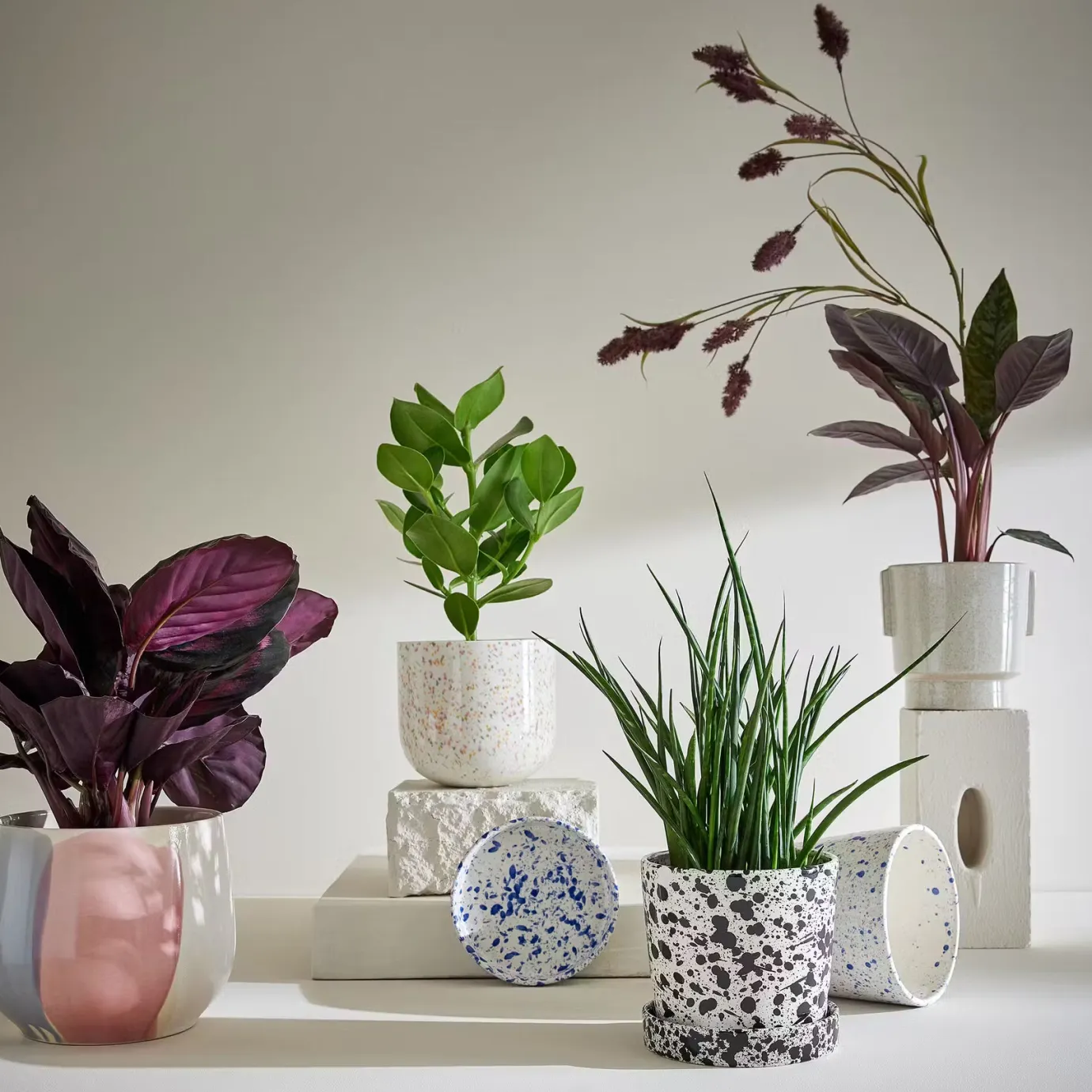 Butlers SPLASH Blumenübertopf mit Teller- Blumentöpfe & Übertöpfe